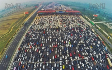 Сколько полос на китайской дороге не строй, все равно будут пробки