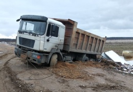  Водители не оставили безнаказанным "вывоз" строительного мусора