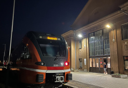 Eesti Raudtee перенаправляет грузовые поезда через Нарву после решения российских властей