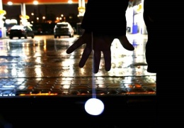 Полиция рекомендует носить светоотражатели в темное время суток 