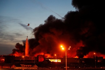 Пожар на строительном рынке в Подмосковье: пострадали два человека 