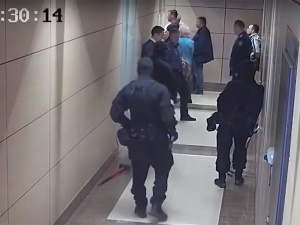 У сторонников Навального в разных городах снова проходят обыски по делу ФБК 