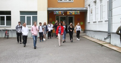 Власти Нарвы требуют от городских школ подготовить план перехода на эстонский язык