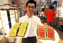 Тайваньский пекарь Lee Wen-fa придумал хлеб в виде квадратных арбузов