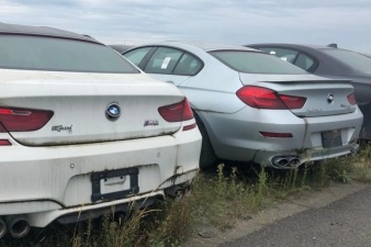  На стоянке в Канаде стоит три тысячи новеньких, но непригодных для эксплуатации BMW и MINI