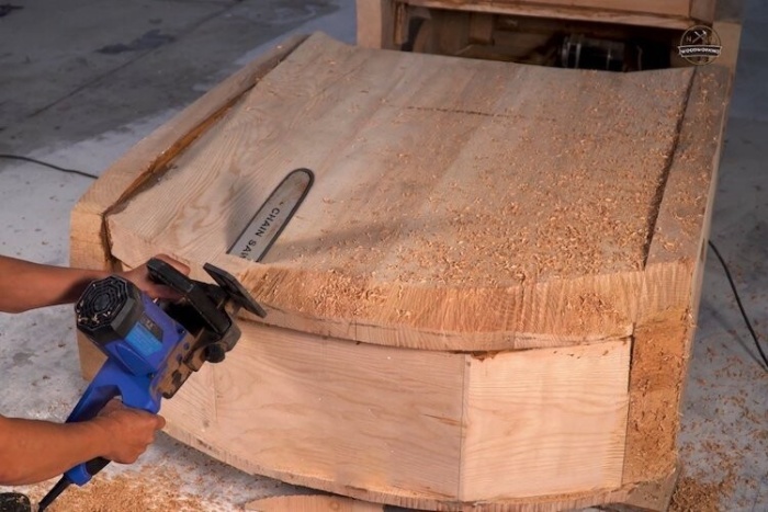 Вьетнамский умелец смастерил для сына Rolls-Royce из дерева