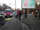 ФОТО: водитель автобуса потерял сознание и почти въехал в дом на улице Гонсиори 