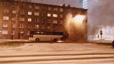 ФОТО и ВИДЕО: на улице Гонсиори в среду вечером загорелся автобус
