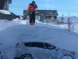 30 фотографий про то, как канадцы справляются со снежным армагедеццом