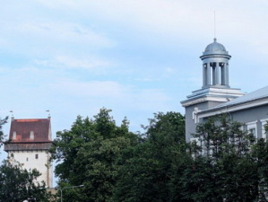 Мэр Нарвы Катри Райк: эстонский флаг на ротонду управы вернут к 20 августа