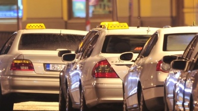 Партия IRL готова сделать уступку нарвским таксистам 