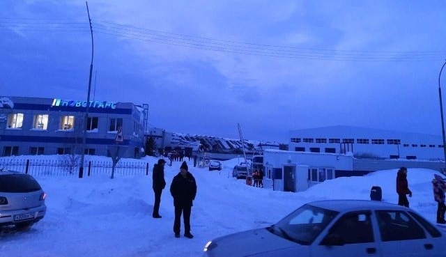  В Кемеровской области обрушилась кровля вагоноремонтного завода "Новотранс"