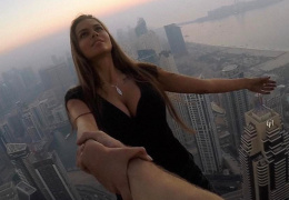 YouTube шокирован ВИДЕО crazy-селфи бывшей девушки Егора Крида на крыше небоскреба