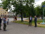 В Нарве возле ДК "Ругодив" установили скульптуру в честь столетия Эстонской Республики 