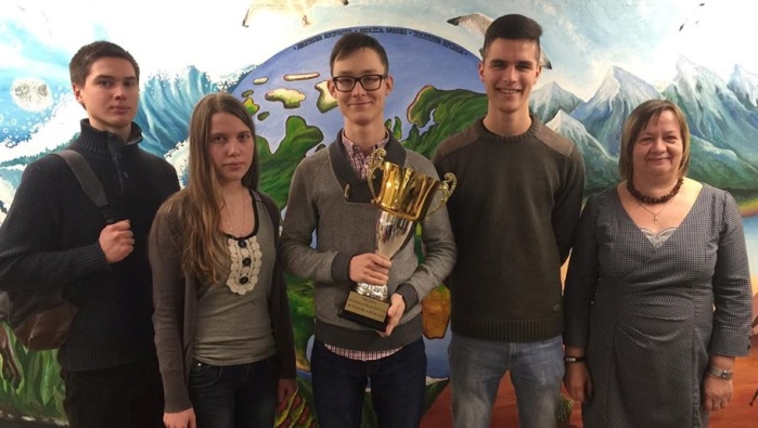Команда Нарвской Пяхклимяэской гимназии победила в соревнованиях по математике