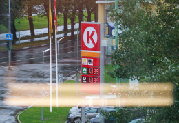 Продавец топлива: конкуренция держит цены ниже 1,4 евро, но вскоре терпение лопнет 