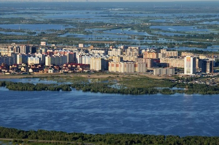 Нефтяное наводнение в Нефтеюганске