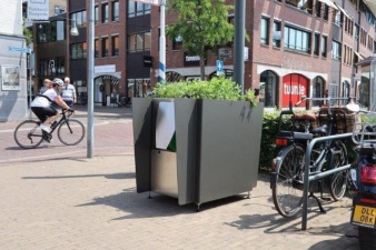 Странные туалеты в Амстердаме, в которых можно не только справить нужду