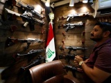 Легальный оружейный магазин в центре Багдада