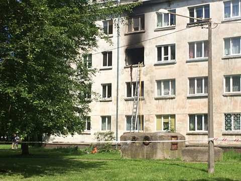 В Нарве в результате взрыва в квартире пострадал один человек 