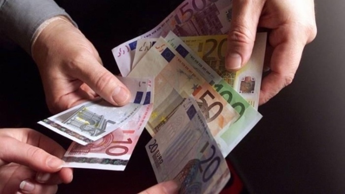 Европарламентарий от Люксембурга озвучила идею выплаты базового дохода всем европейцам