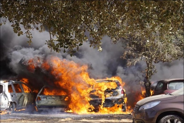 На парковке музыкального фестиваля в Португалии сгорели 422 автомобиля