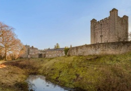 В Англии можно купить 900-летний старинный замок за 12 миллионов долларов 
