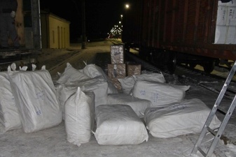 В Ивангороде в двух вагонах обнаружили контрабандные товары на 300 000 евро 