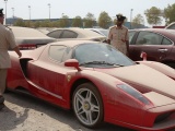  Охотник за брошенными суперкарами - новая популярная профессия в Дубае 