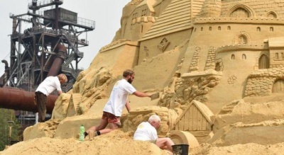 В Германии построили песочный замок рекордных размеров