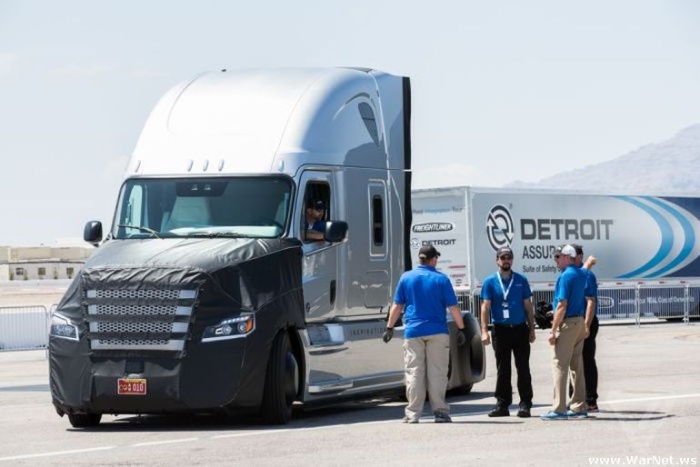 В США состоялась премьера самоуправляемого грузового автомобиля от концерна Daimler