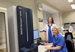 Новое лабораторное оборудование поможет нарвитянам выздоравливать быстрее