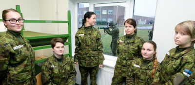 Женщины в Эстонии смогут выбирать место службы в любой воинской части