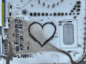 Первые три места в проекте «Самое большое сердце» достались Ида-Вирумаа. Нарва снова лидирует