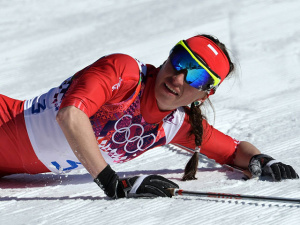 Лыжница Юстина Ковальчик продолжит выступать в Сочи со сломанной ногой