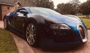 В чем подвох Bugatti Veyron, который предлагают в 20 раз дешевле