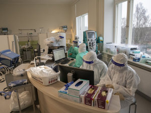 В Ида-Вируской центральной больнице коронавирусом заболели около 100 работников