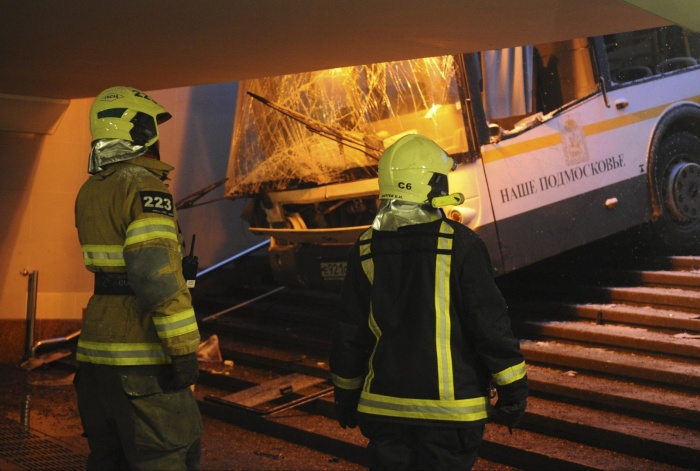 В Москве автобус заехал в подземный переход: погибли четверо 