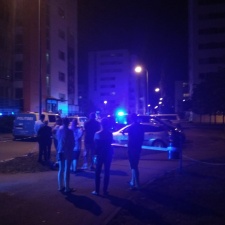 На Раадику в Ласнамяэ в ночь на субботу была стянута полиция: из пневматики ранен мужчина