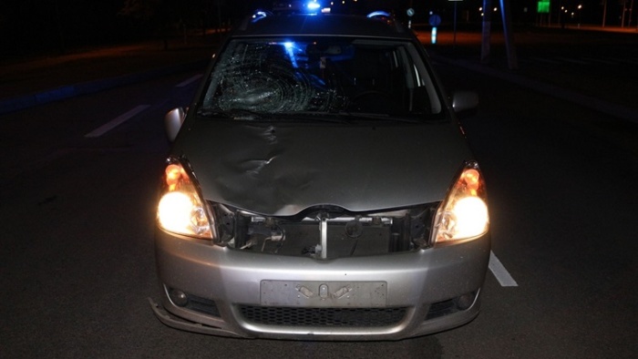 В Нарве под колесами автомобиля погиб пешеход 