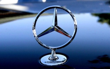 В Москве у безработного увели Mercedes-Benz за 4 млн рублей