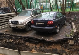  В Москве коммунальщики сделали противоугонную систему для водителей, но те ей не рады