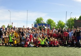 27 мая в Нарве состоялся традиционный международный футбольный фестиваль «Большие звезды светят малым — 2018»
