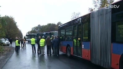 Водители фирмы Go Bus провели предупредительную забастовку с требованием повысить зарплаты 