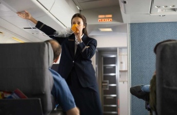  Почему кислородные маски в самолете на самом деле не содержат кислород