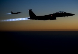 Чтобы случайно не столкнуться: военные России и США обсудят, как координировать авиаудары в Сирии
