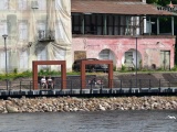 На ивангородском променаде появилась новая городская скульптура