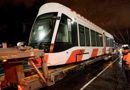 ФОТО: в Таллинн прибыл первый новый трамвай