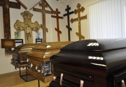 Грабителю похоронного бюро не удалось притвориться покойником