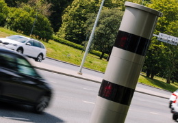 В Эстонии планируют повысить на 3 км/ч порог срабатывания камер контроля скорости